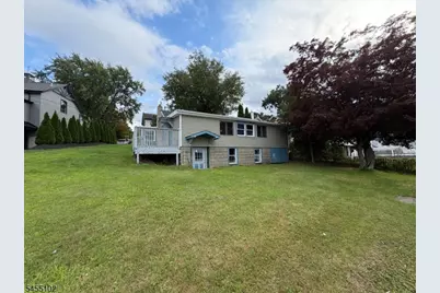 7 Cottage Ave, Roxbury Township, NJ 07850 - Photo 5