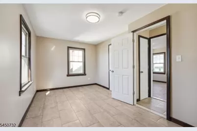 1252 Magnolia Pl, Union Township, NJ 07083 - Photo 9