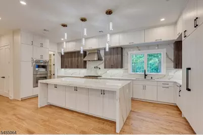 67 Falcon Rd, Livingston, NJ 07039 - Photo 13