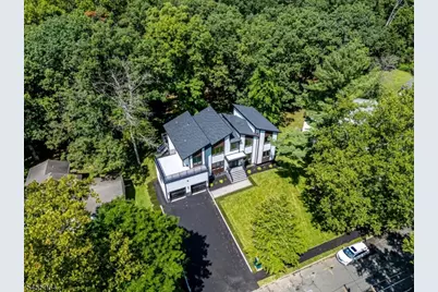67 Falcon Rd, Livingston, NJ 07039 - Photo 5