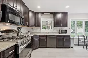 7 Conerly Rd, Franklin Township, NJ 08873 - Photo 11