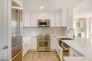 6315 City Pl, Edgewater, NJ 07020 - Photo 1