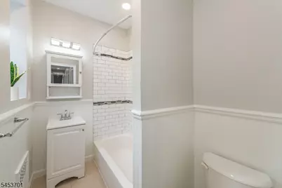 28 Mission St #2, Montclair, NJ 07042 - Photo 17