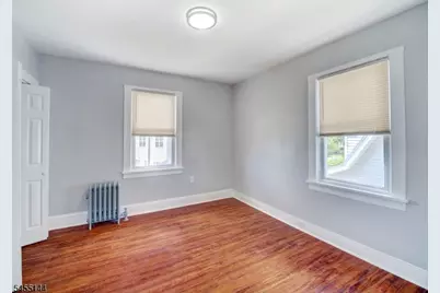 165 Randolph St, Carteret, NJ 07008 - Photo 17