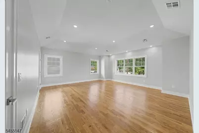 310 Halsey Rd, Parsippany, NJ 07054 - Photo 17