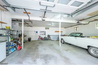 335 Elmira Trl, Hopatcong, NJ 07843 - Photo 33