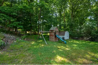335 Elmira Trl, Hopatcong, NJ 07843 - Photo 31