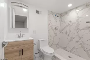 48 Farmingdale Rd, Woodbridge Township, NJ 08863 - Photo 23