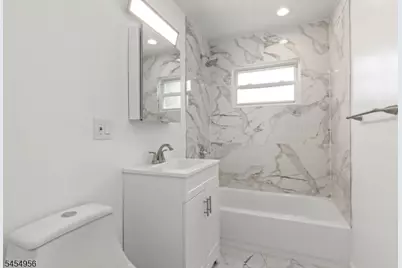 48 Farmingdale Rd, Woodbridge Township, NJ 08863 - Photo 15