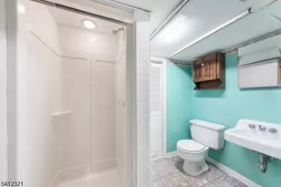 26 Edward Ct, Clifton, NJ 07011 - Photo 19