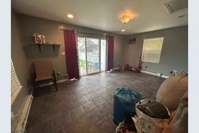 31 Bamford Ave, Hawthorne, NJ 07506 - Photo 5