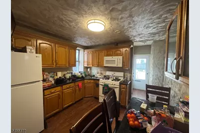 1433 68th St, North Bergen, NJ 07047 - Photo 9
