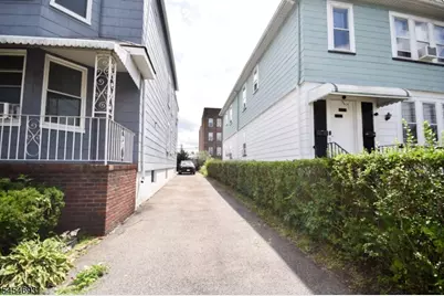 35 Hilton St, Clifton, NJ 07011 - Photo 3