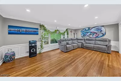 57 Longview Dr, Green Brook Township, NJ 08812 - Photo 5
