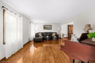 12 Holly Park Dr, South Plainfield, NJ 07080 - Photo 3