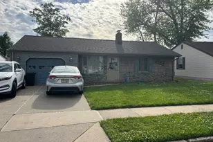 492 Booth Ct, Rahway, NJ 07065 - Photo 1