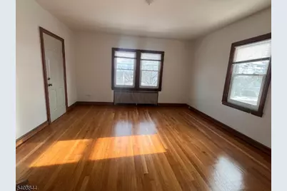 628 Valley Rd, Clifton, NJ 07013 - Photo 3