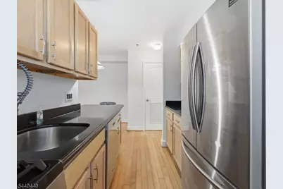 70 S Munn Ave #413, East Orange, NJ 07018 - Photo 9