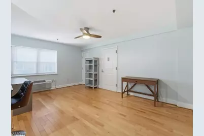 70 S Munn Ave #413, East Orange, NJ 07018 - Photo 11