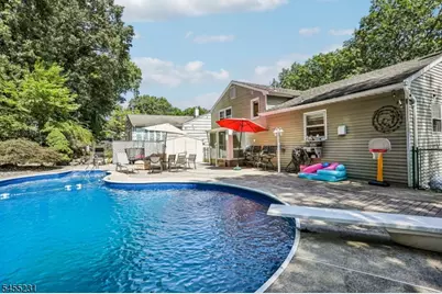89 Knolls Rd, Bloomingdale, NJ 07403 - Photo 33