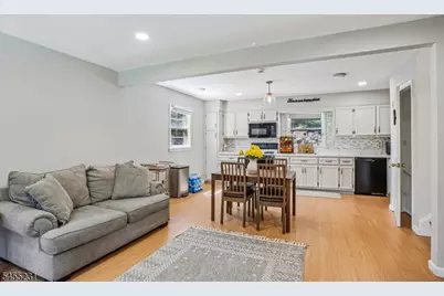 89 Knolls Rd, Bloomingdale, NJ 07403 - Photo 5