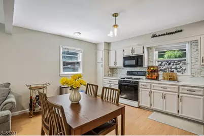 89 Knolls Rd, Bloomingdale, NJ 07403 - Photo 11