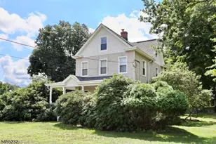 142 Wyckoff, Waldwick, NJ 07463 - Photo 3