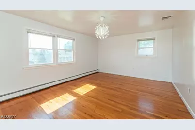 44 Daniels Dr, Clifton, NJ 07013 - Photo 11