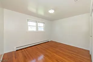 44 Daniels Dr, Clifton, NJ 07013 - Photo 15