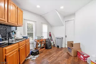 274 Crawford Terrace, Union Township, NJ 07083 - Photo 7