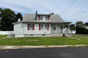 31 Ferro Monte Ave, Roxbury Township, NJ 07847 - Photo 5