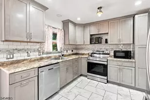 20 Waterloo Rd, Byram Township, NJ 07874 - Photo 11