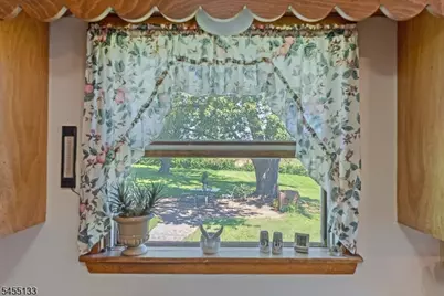 64 Dunkard Church Rd, Delaware Township, NJ 08559 - Photo 11