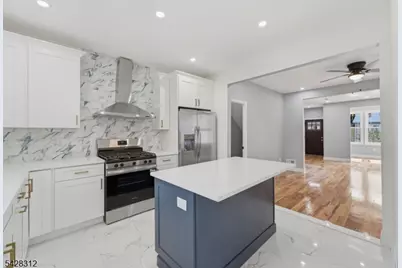 153 Brookside Ave, Irvington, NJ 07111 - Photo 9