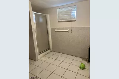 92 Burlington Ave, Paterson, NJ 07502 - Photo 15