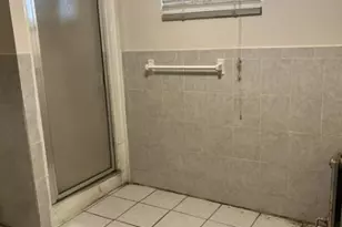 92 Burlington Ave, Paterson, NJ 07502 - Photo 15