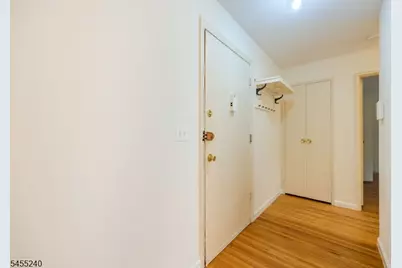605 Grove St #1, Clifton, NJ 07013 - Photo 11