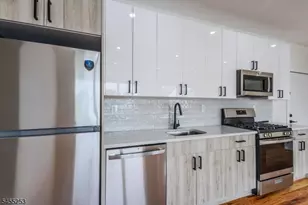 145 Roseville Ave, Newark, NJ 07107 - Photo 5