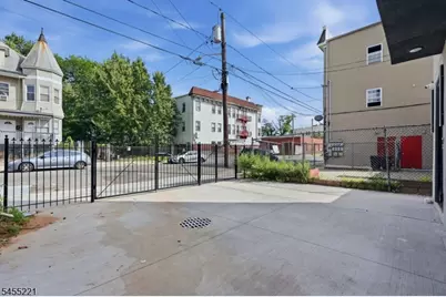 161 21st St, Irvington, NJ 07111 - Photo 37