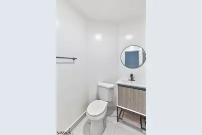 20 Edwin Pl, Newark, NJ 07112 - Photo 31