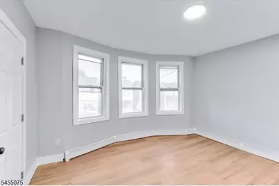 20 Edwin Pl, Newark, NJ 07112 - Photo 17