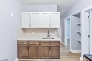 20 Edwin Pl, Newark, NJ 07112 - Photo 35