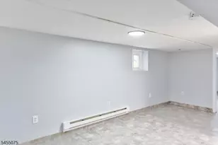 20 Edwin Pl, Newark, NJ 07112 - Photo 37
