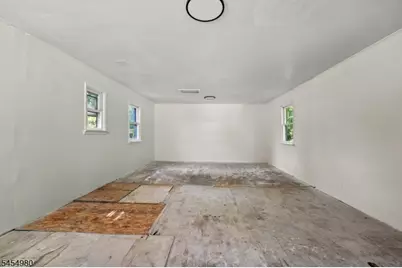 107 Oak Grove Rd, Raritan Township, NJ 08822 - Photo 17