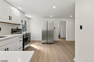107 Oak Grove Rd, Raritan Township, NJ 08822 - Photo 5