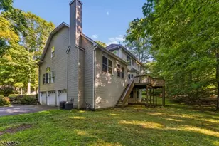 28 Crystal Rock Rd, Sparta Township, NJ 07871 - Photo 5