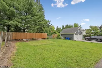 20 Blaine St, Millburn, NJ 07041 - Photo 9