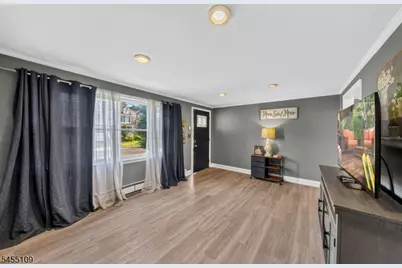 330 Hemlock Ave, Garwood, NJ 07027 - Photo 7