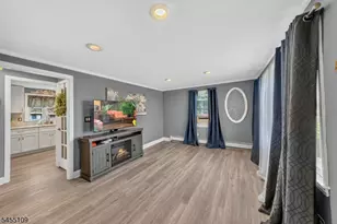 330 Hemlock Ave, Garwood, NJ 07027 - Photo 9
