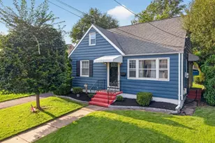 330 Hemlock Ave, Garwood, NJ 07027 - Photo 3